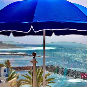 villa-mar-first-line-playa-las-americas.in-canary-islands.com/